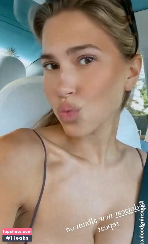 Kara Del Toro gallery photo #3732