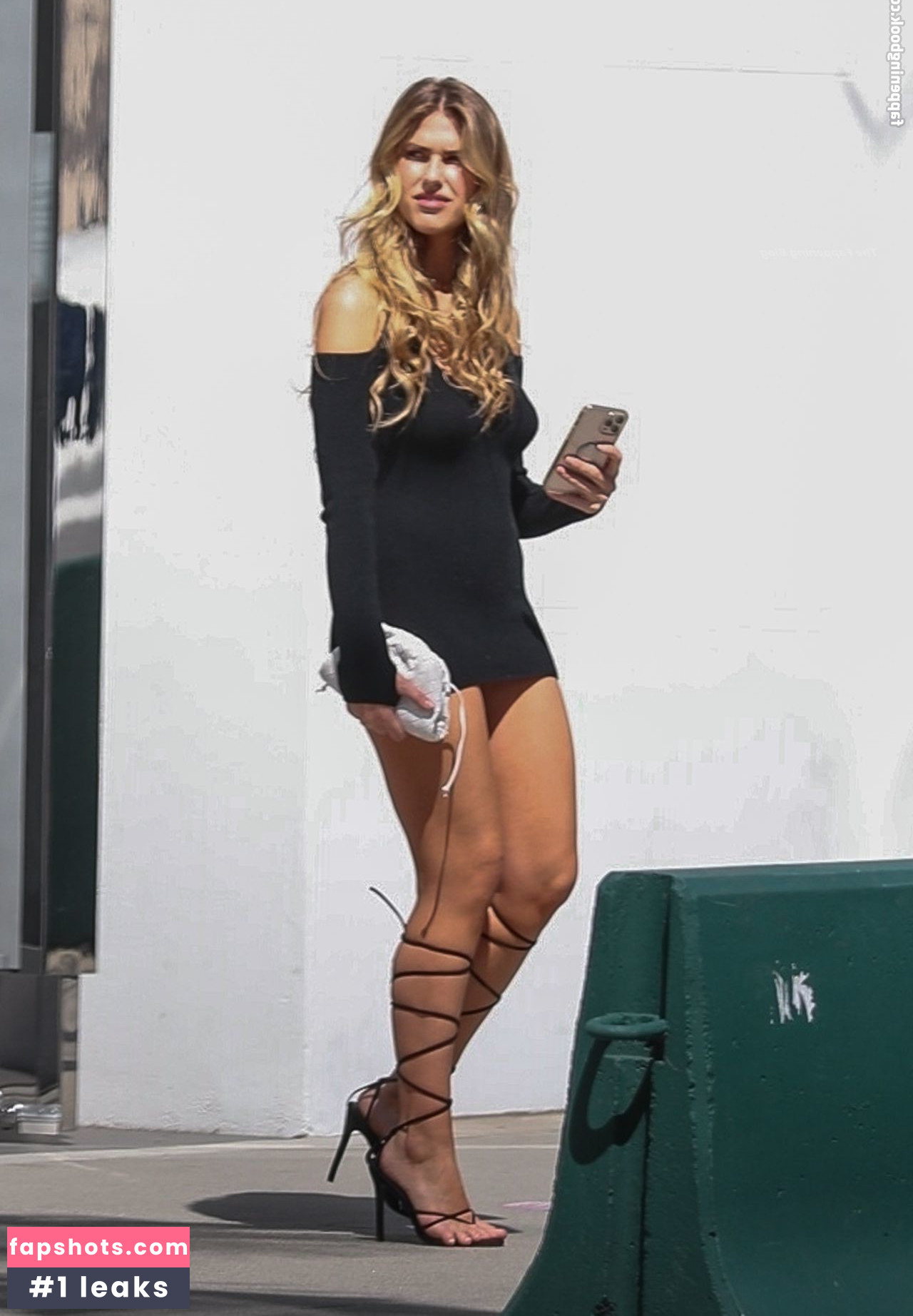 Kara Del Toro gallery photo #3907