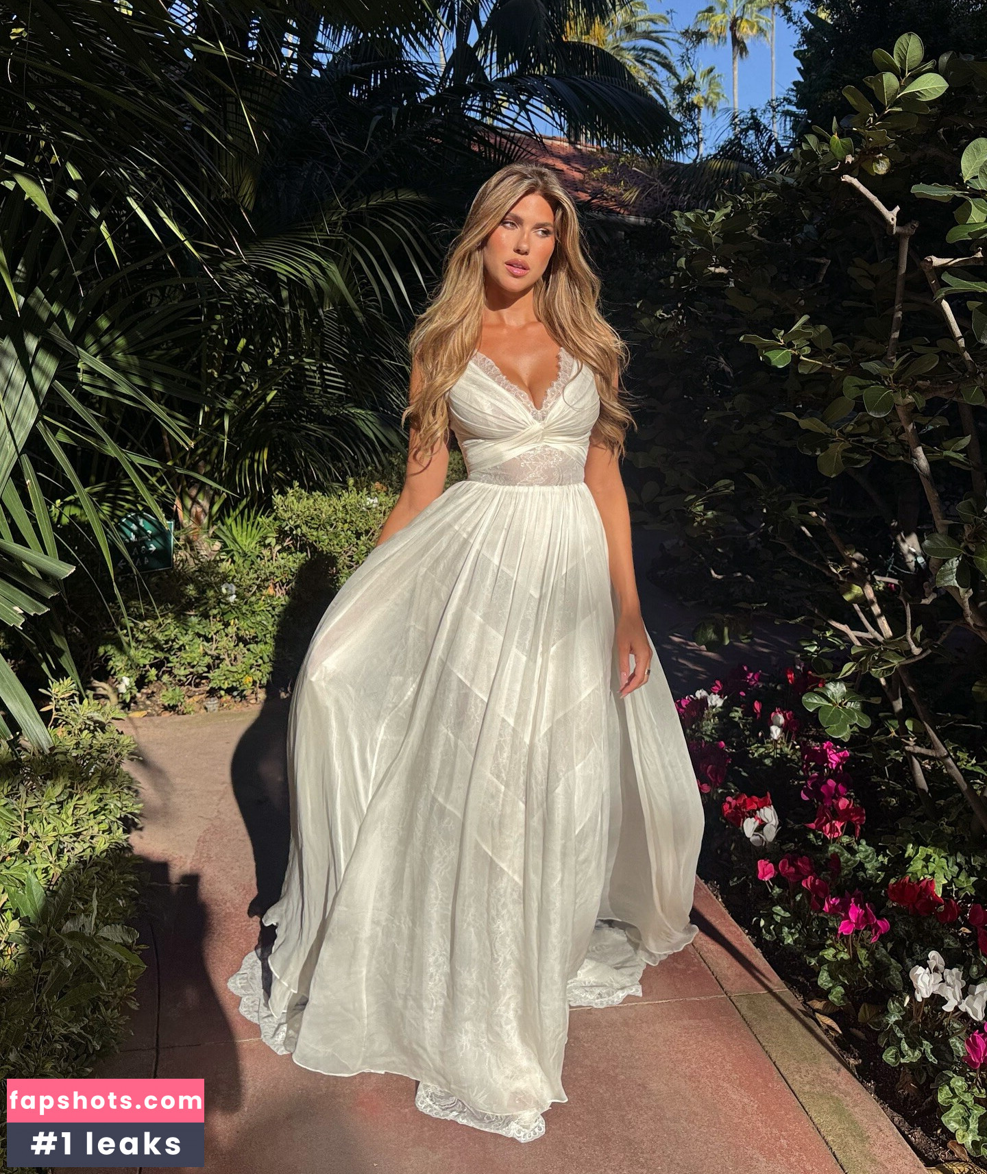 Kara Del Toro gallery photo #6