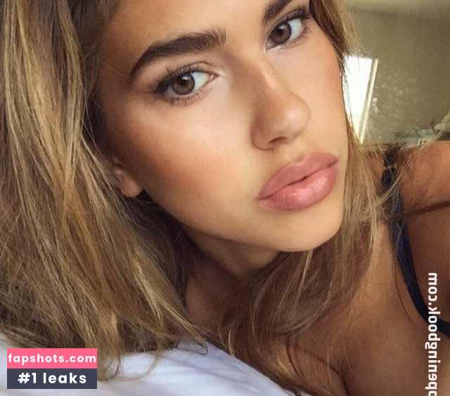Kara Del Toro gallery photo #5301