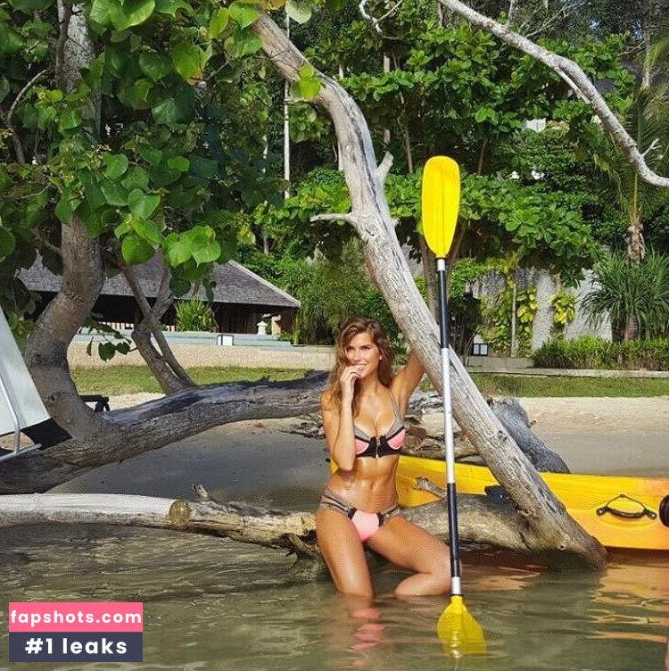 Kara Del Toro gallery photo #5422