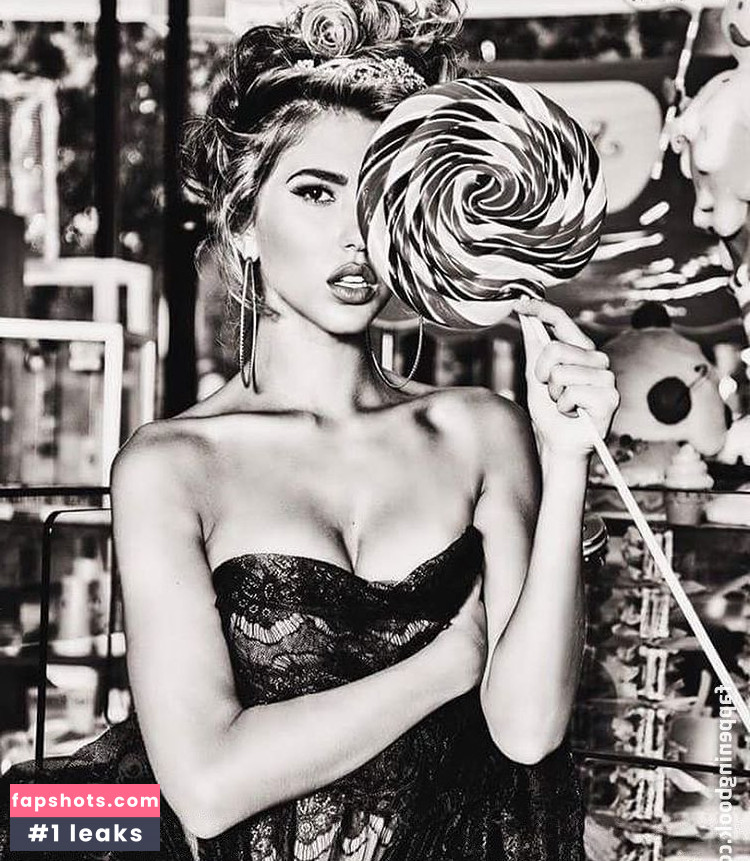 Kara Del Toro gallery photo #5425