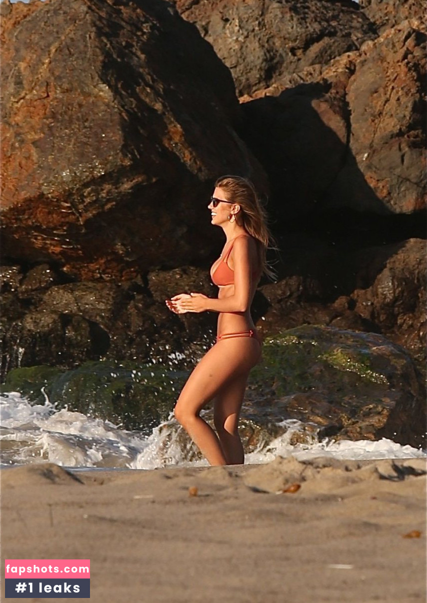 Kara Del Toro gallery photo #6014