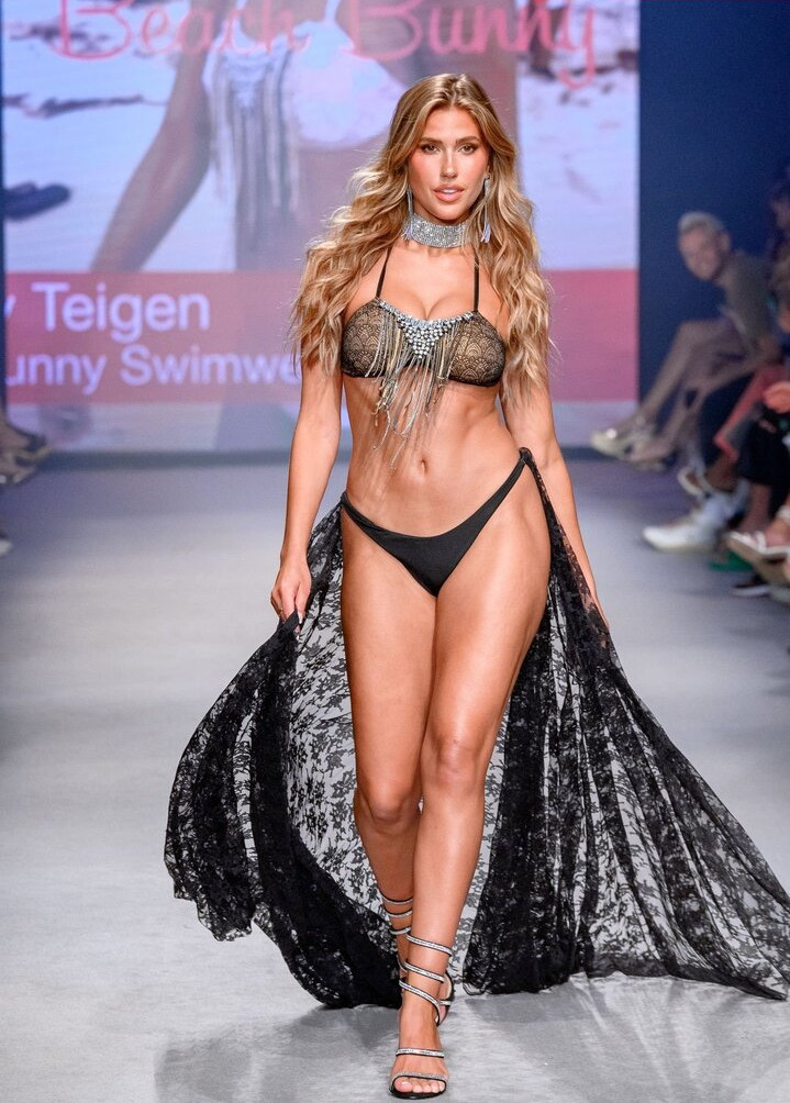 kara-del-toro Nude Leaks OnlyFans Photos #1022 - LeakJerk