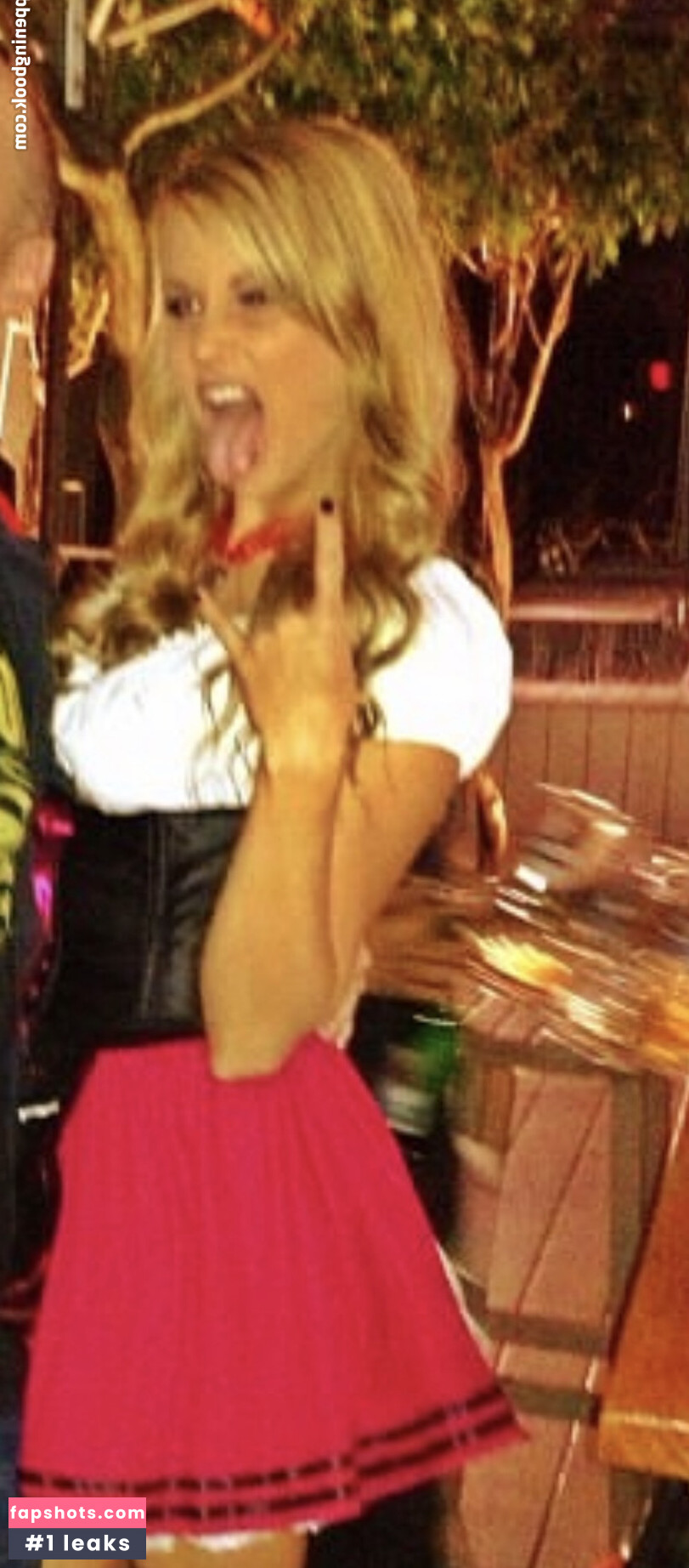 Kara Monaco gallery photo #29