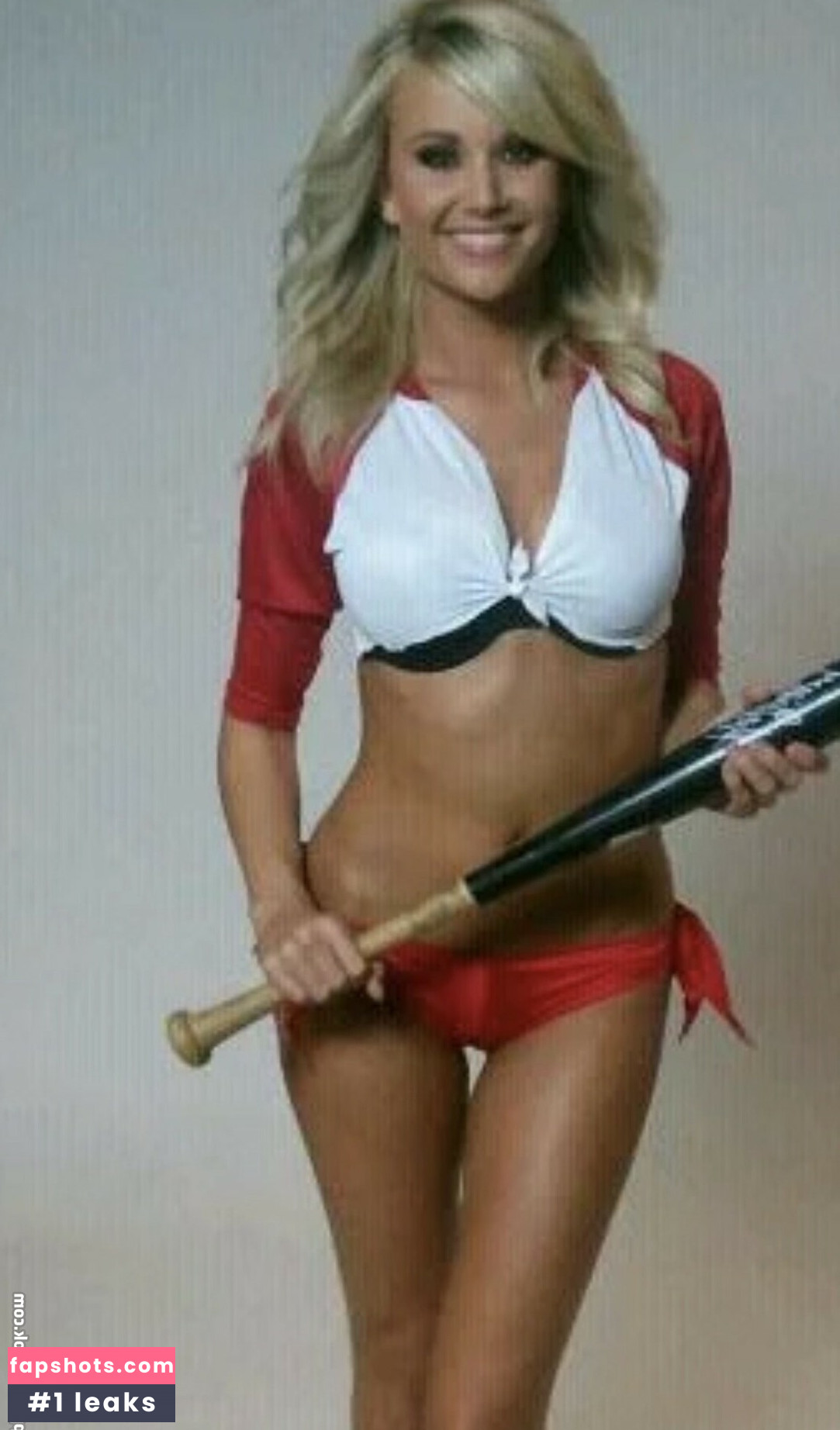 Kara Monaco gallery photo #56