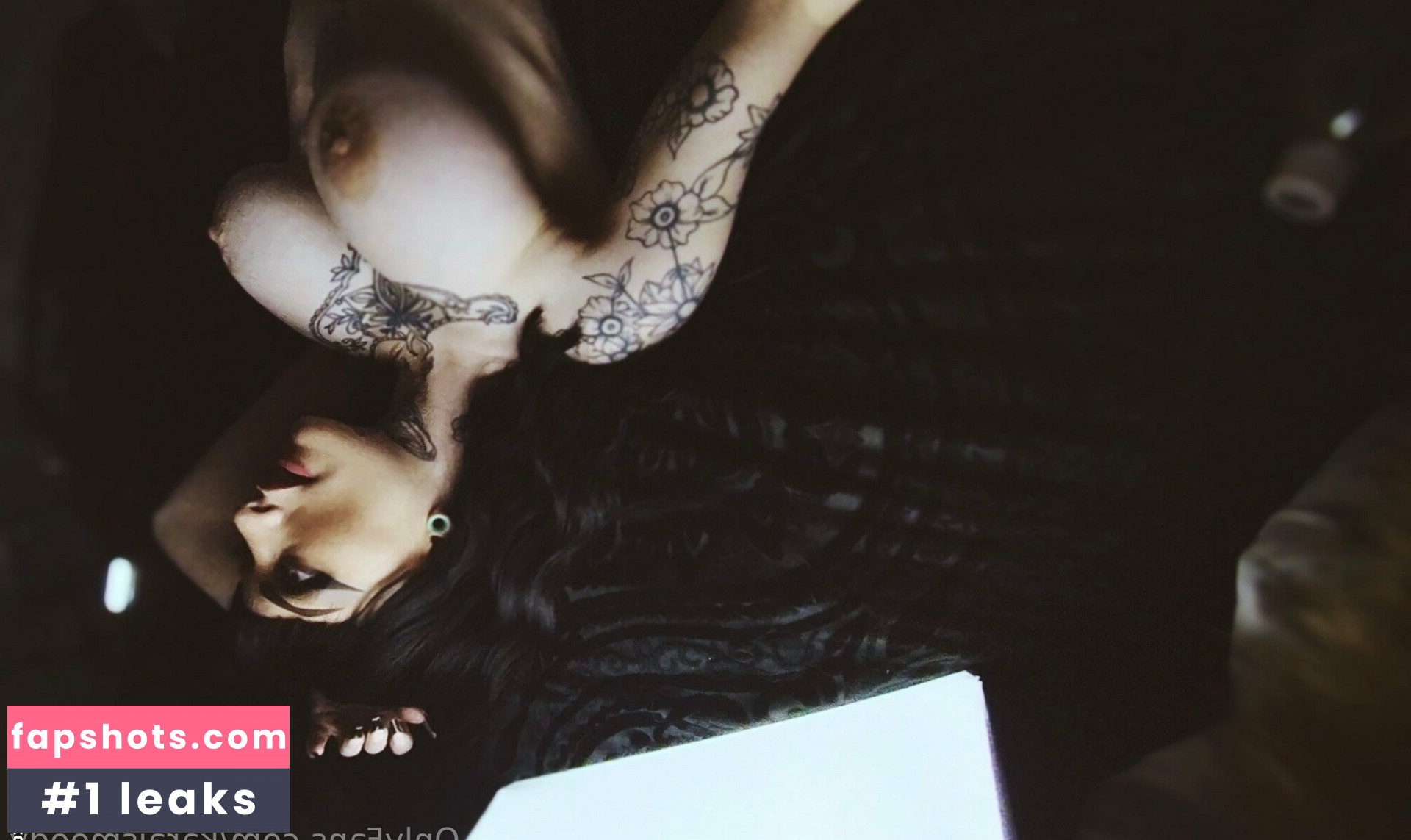 karaismoody gallery photo #3