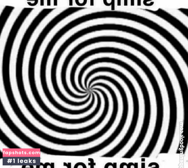 karakarma nude babe gallery