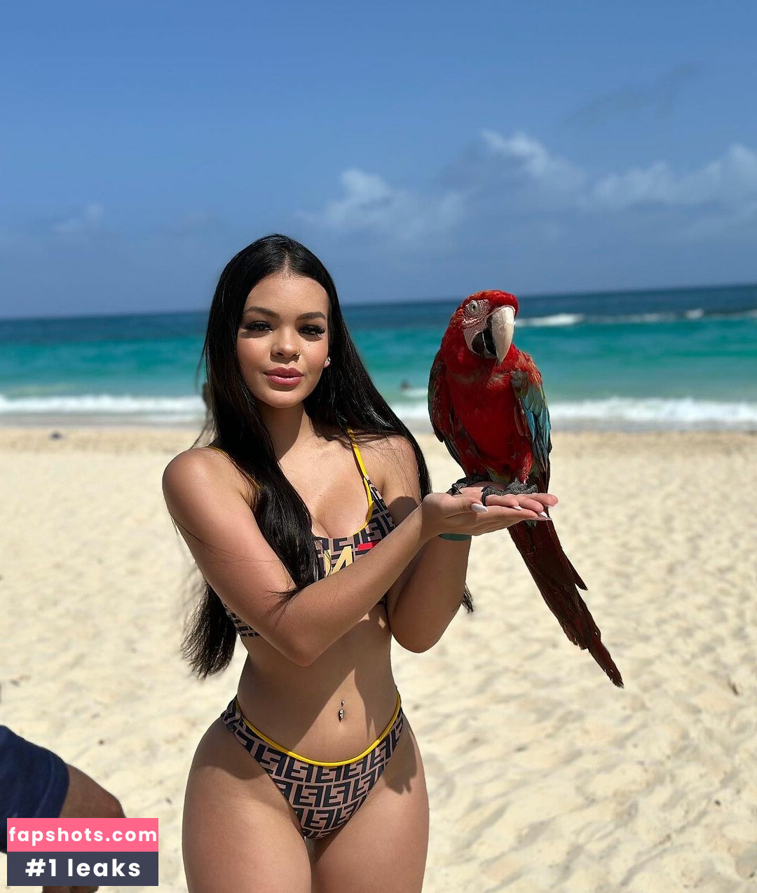 karamba_liviaa gallery photo #9