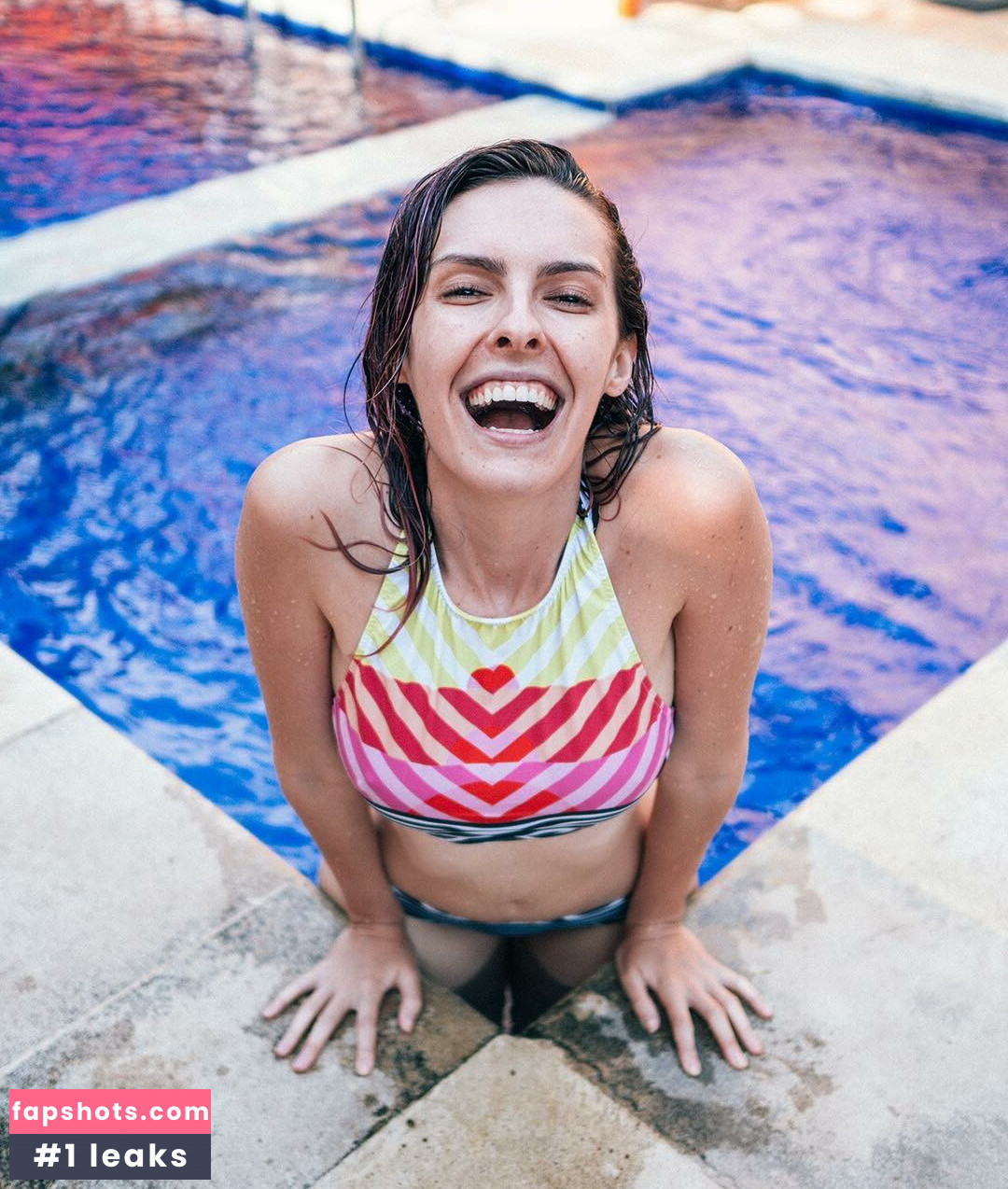 Karen Bachini gallery photo #33