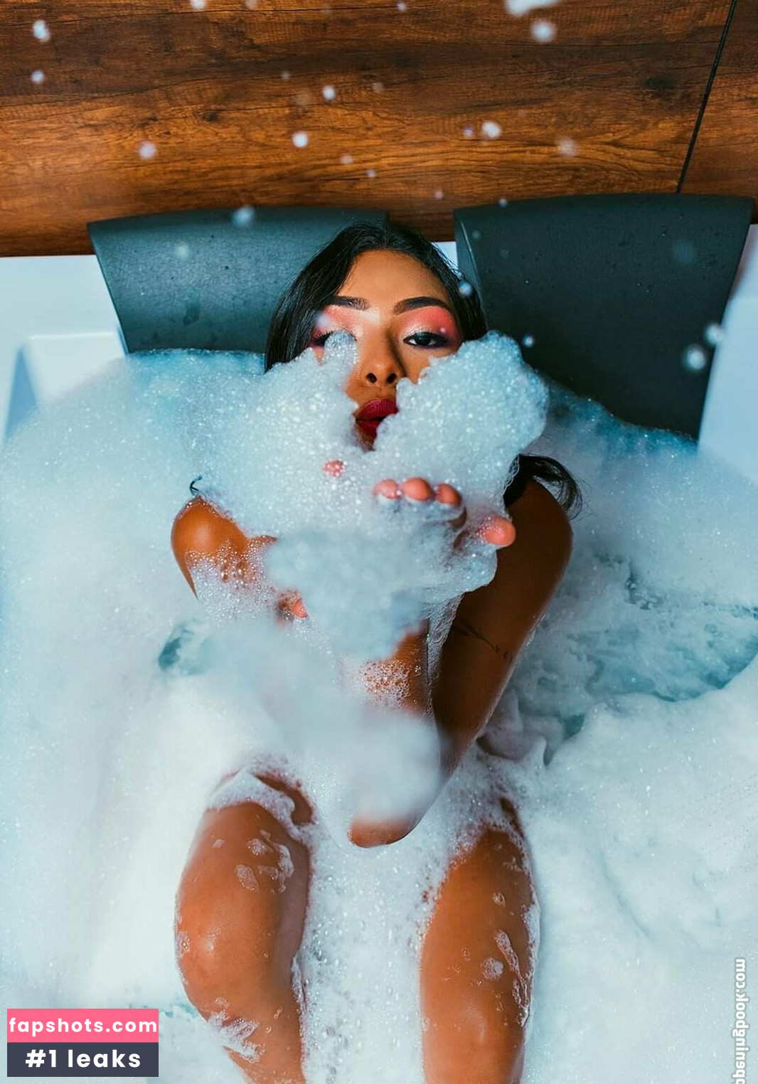 Karen Cardona Garcés gallery photo #18