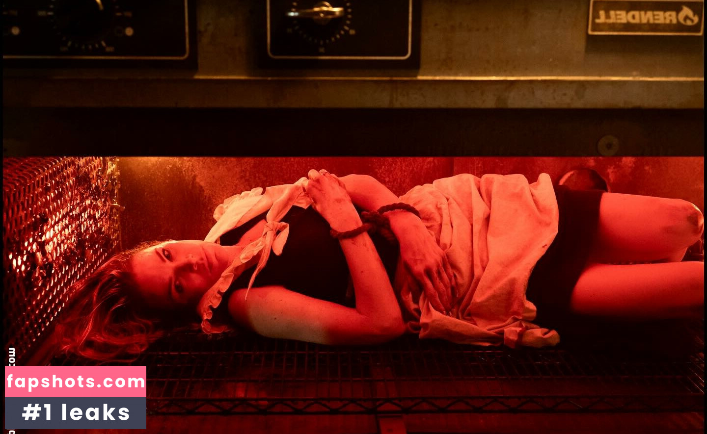 Karen Cliche Nude Leaks OnlyFans Photos #4 - LeakJerk