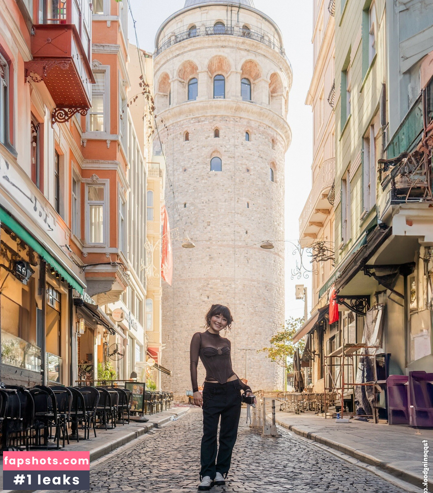 Karen Fukuhara gallery photo #105