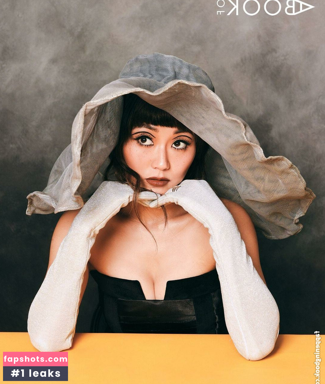 Karen Fukuhara gallery photo #139