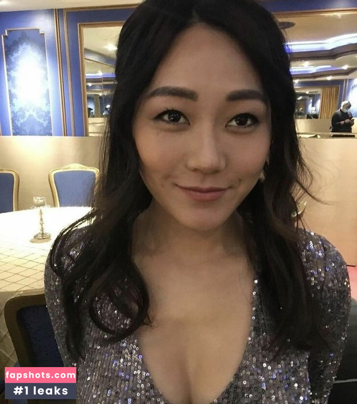 Karen Fukuhara gallery photo #17