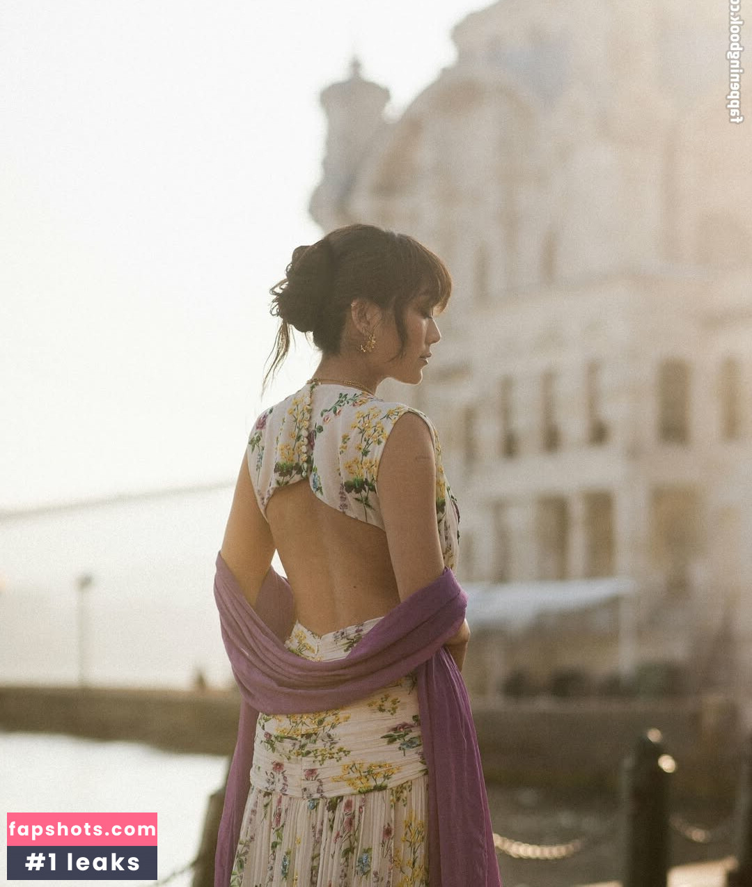 Karen Fukuhara gallery photo #38