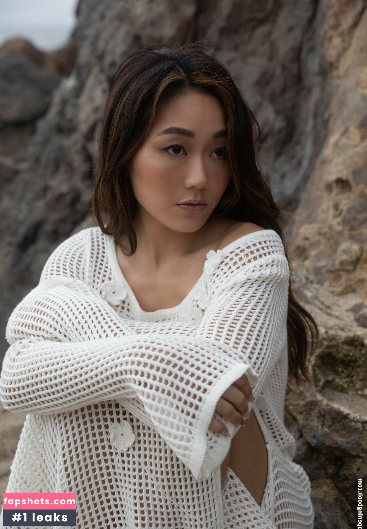 Karen Fukuhara gallery photo #5