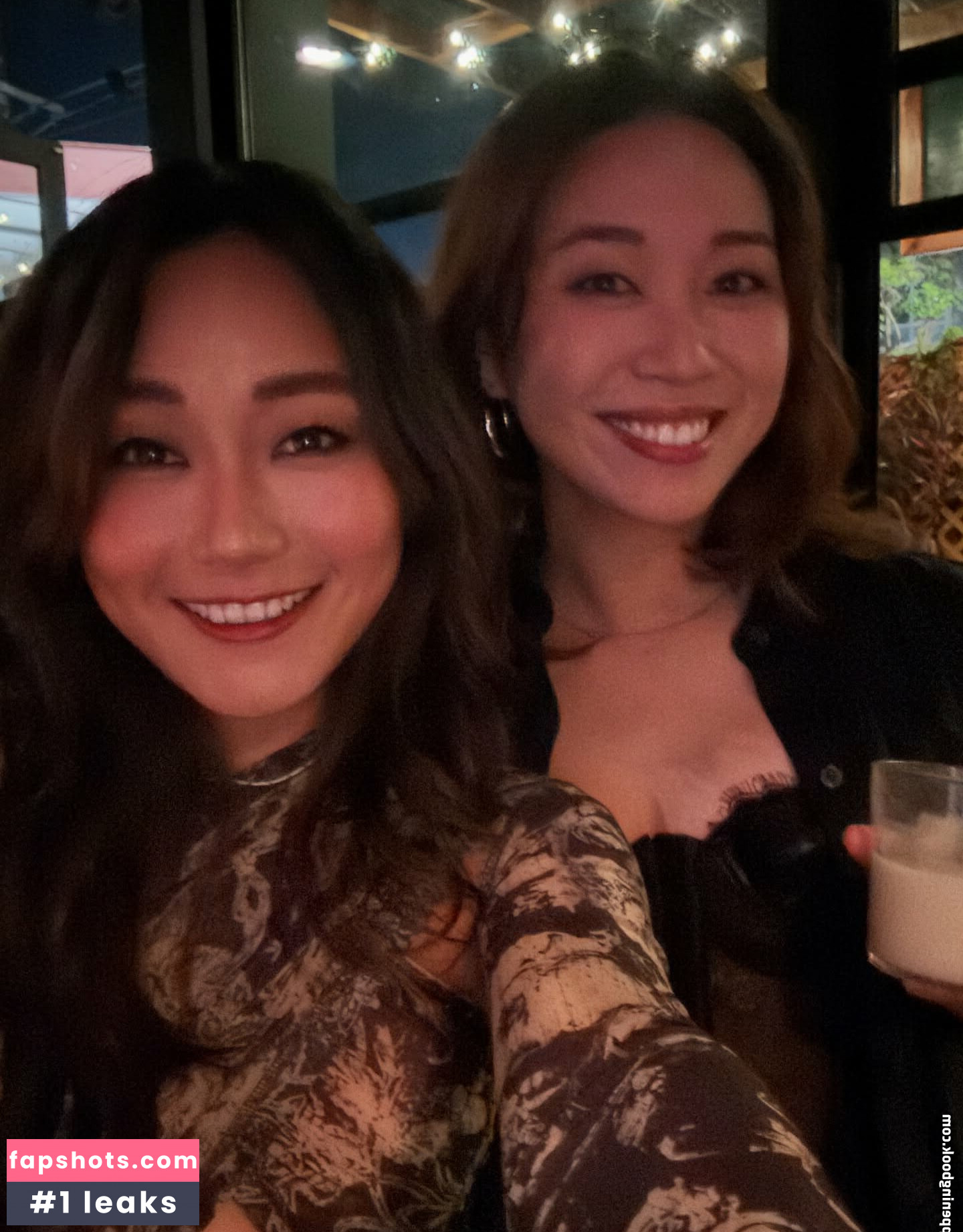 Karen Fukuhara gallery photo #42