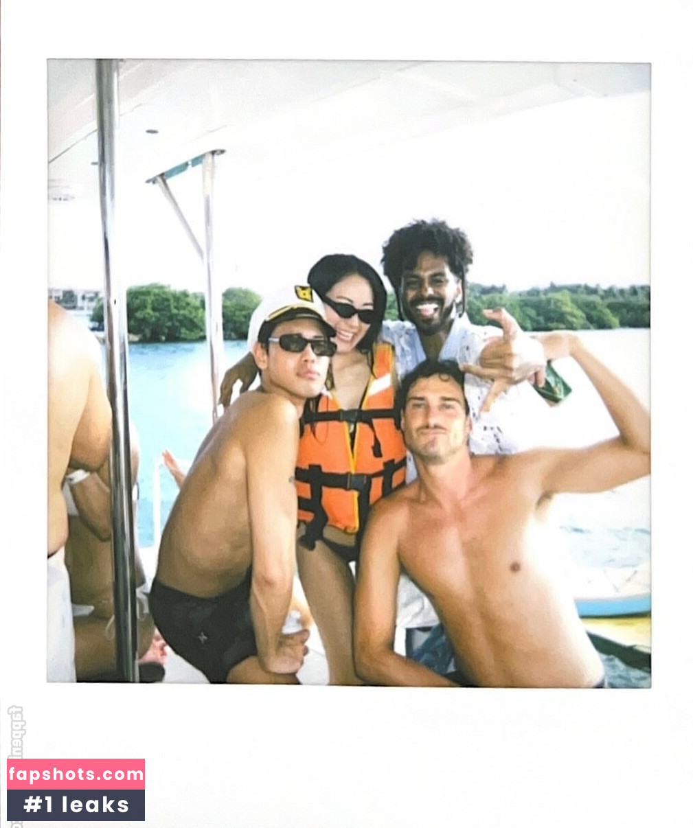 Karen Fukuhara gallery photo #53