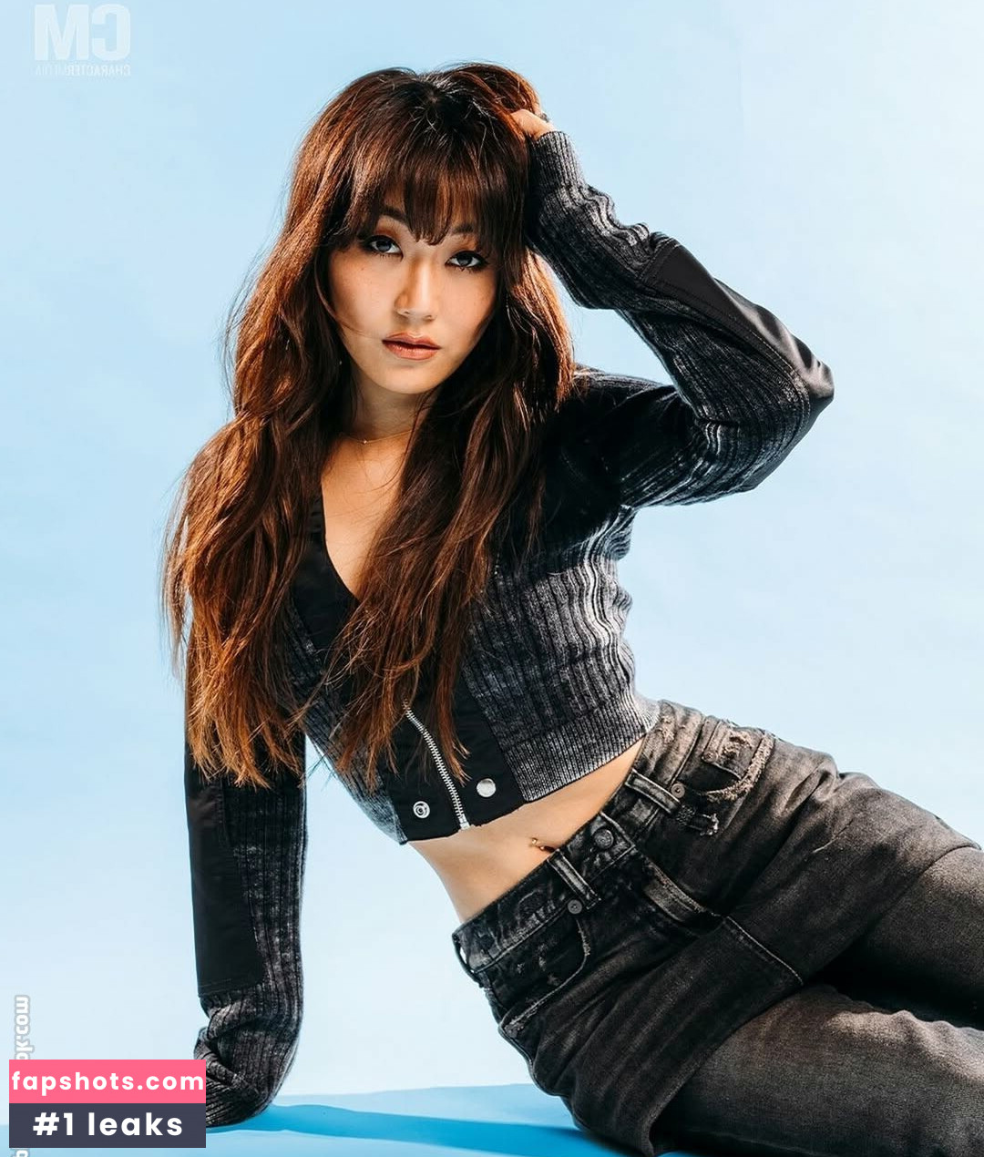 Karen Fukuhara gallery photo #8