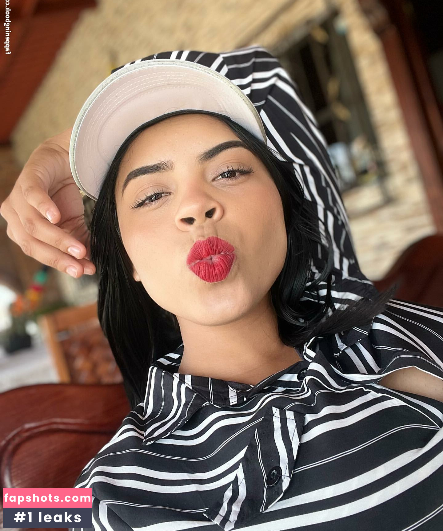 Karen Garcia gallery photo #12