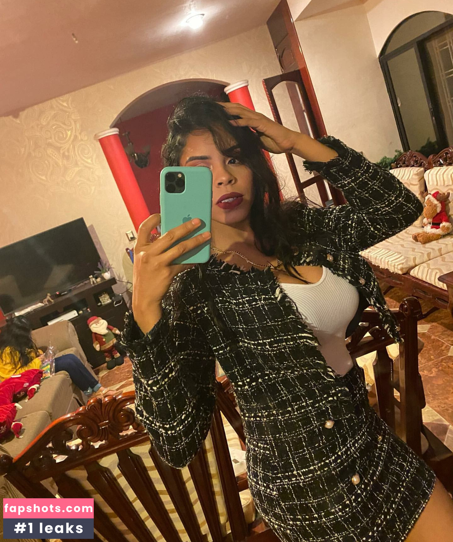 Karen Garcia gallery photo #14