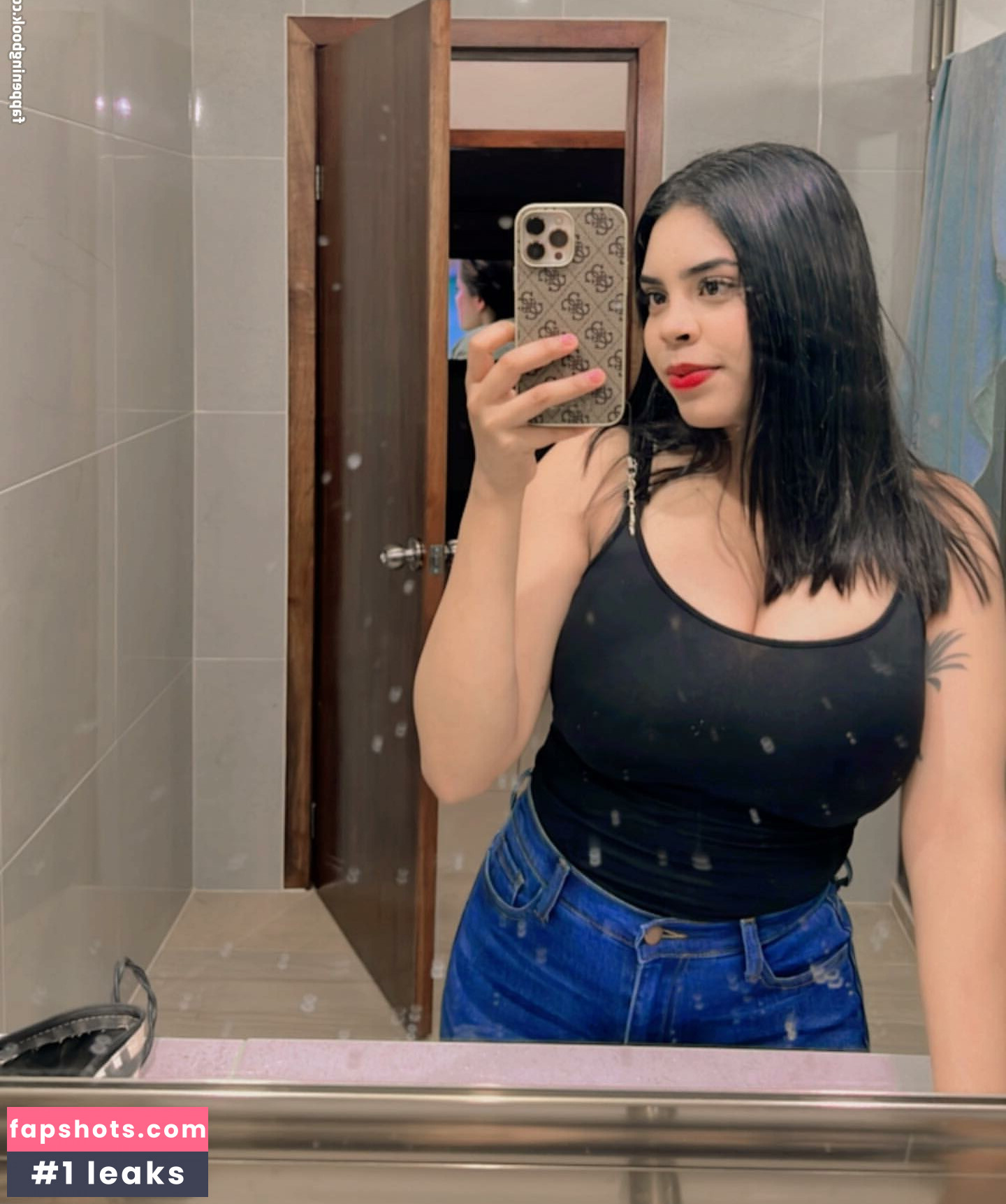 Karen Garcia gallery photo #17