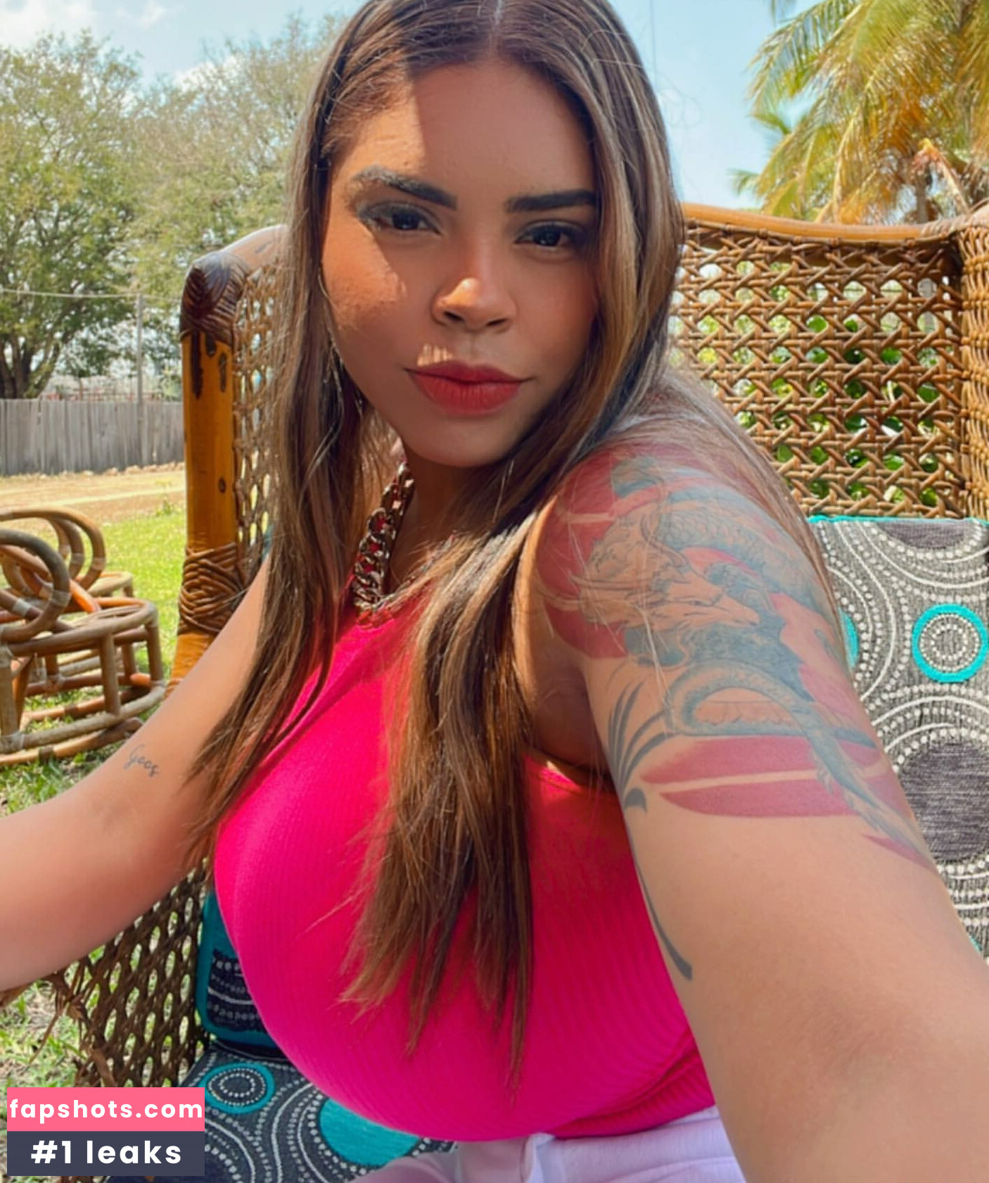 Karen Garcia gallery photo #25