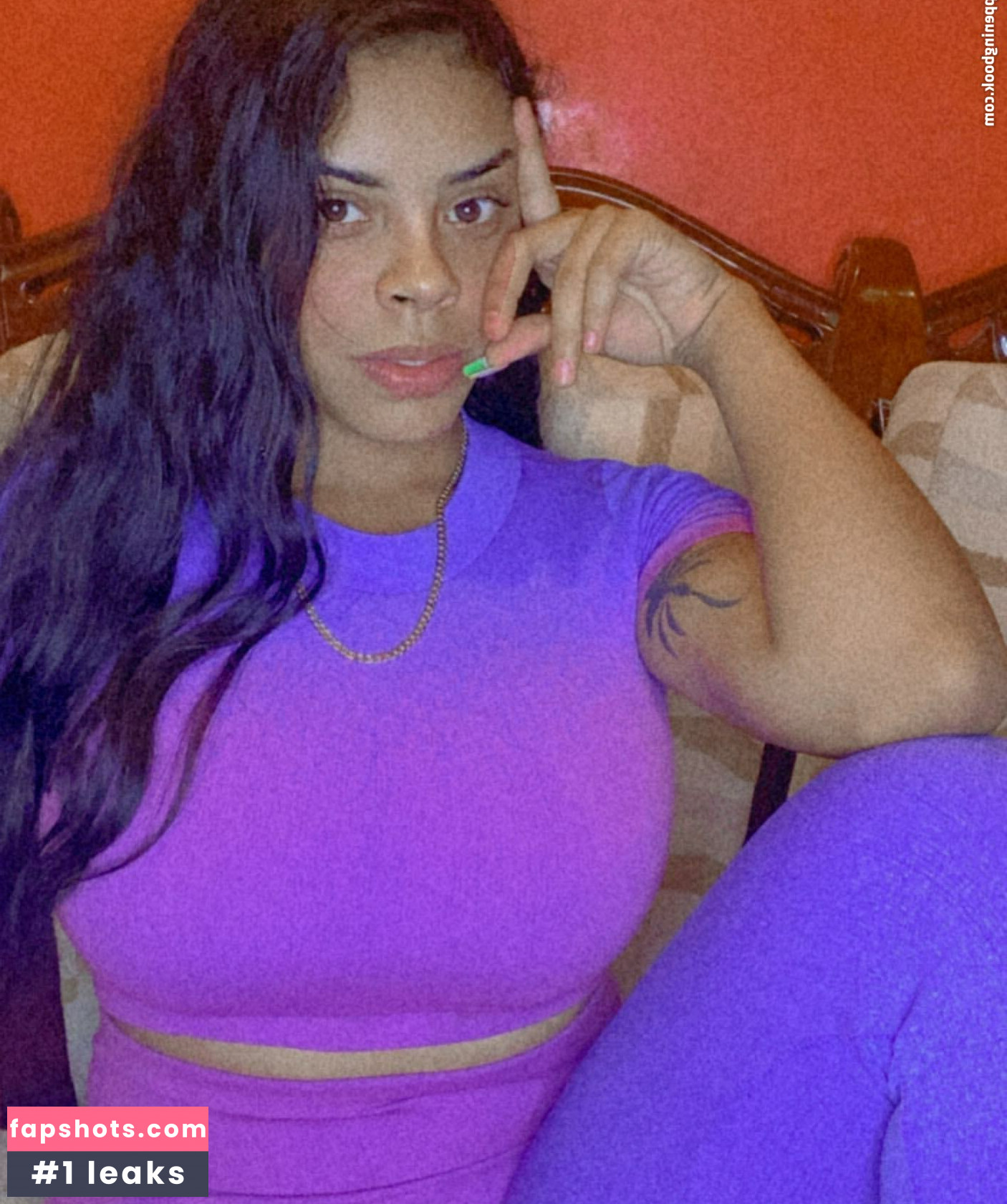 Karen Garcia gallery photo #26