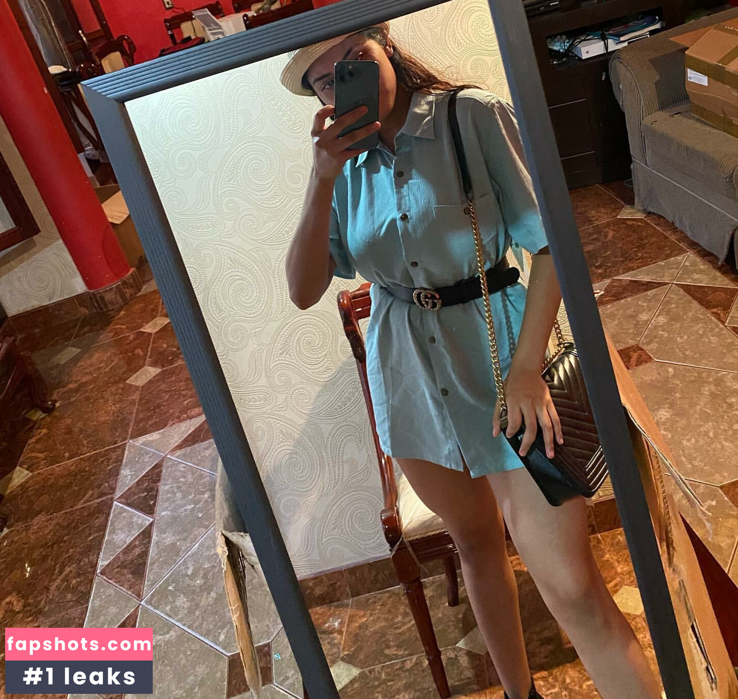 Karen Garcia gallery photo #32