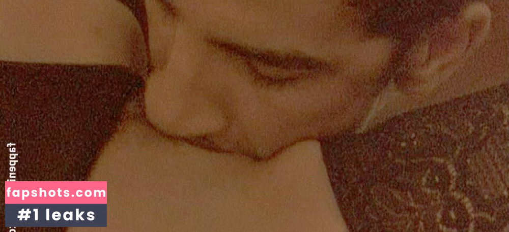 Karen Lancaume gallery photo #9