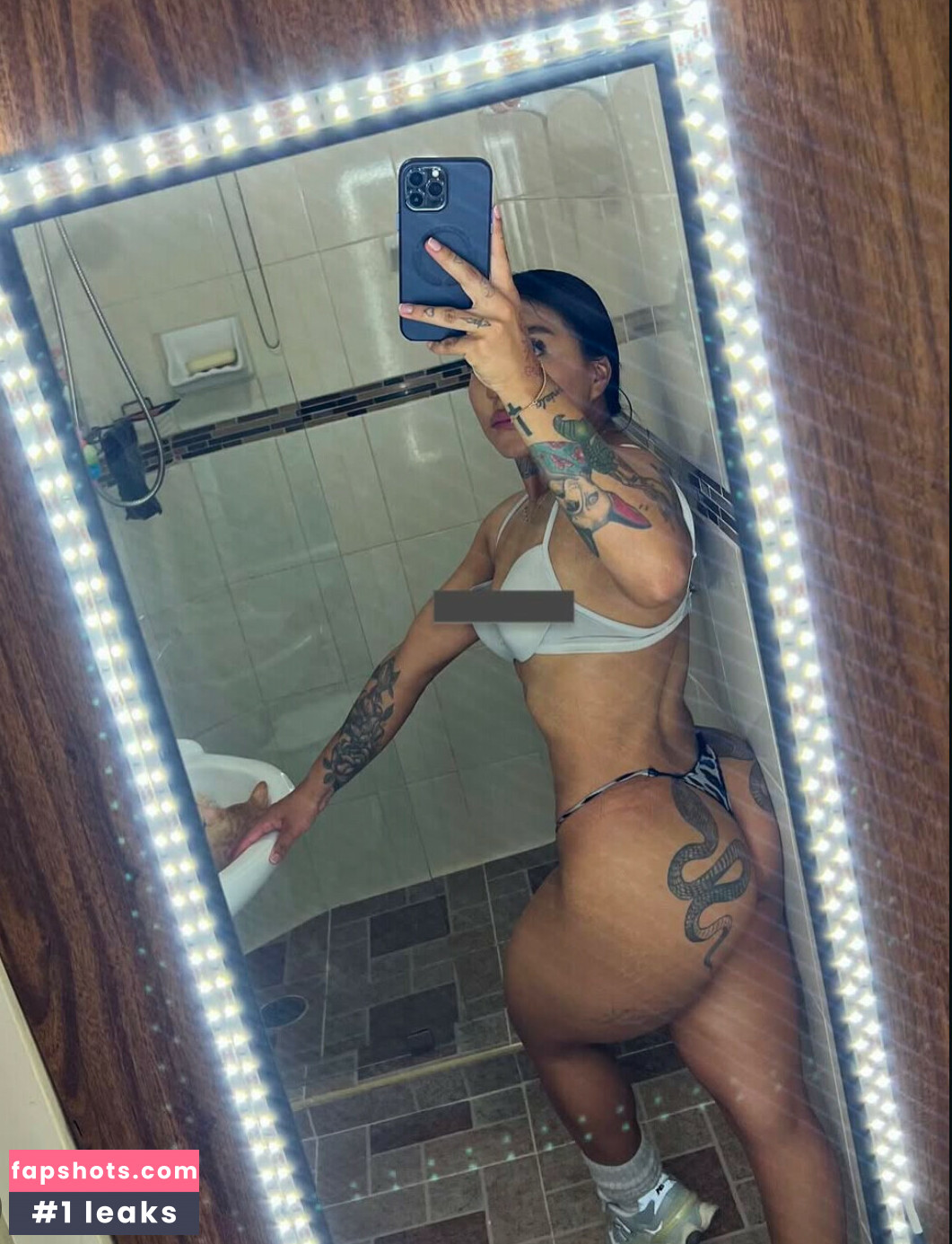 Karen Lozanofit nude babe gallery