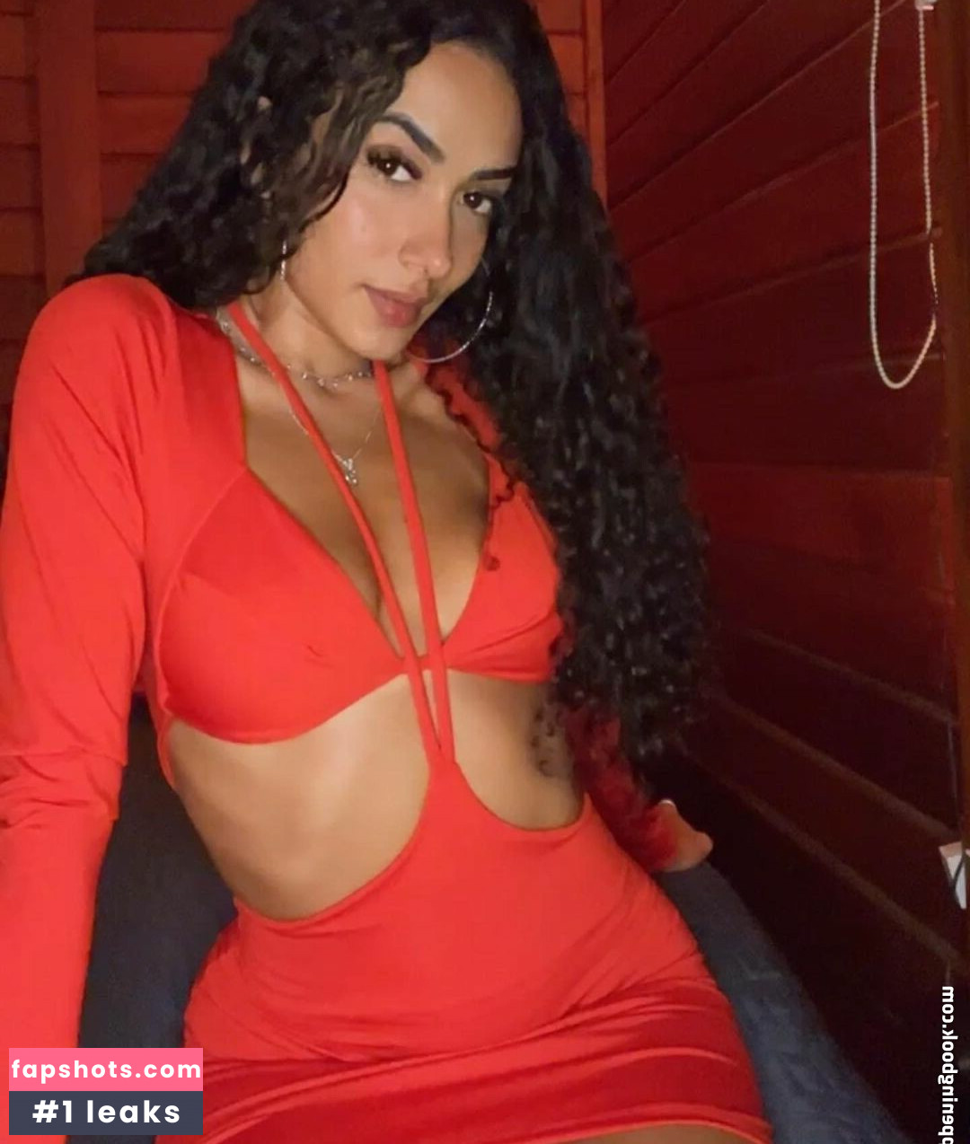 Karen Matta gallery photo #7