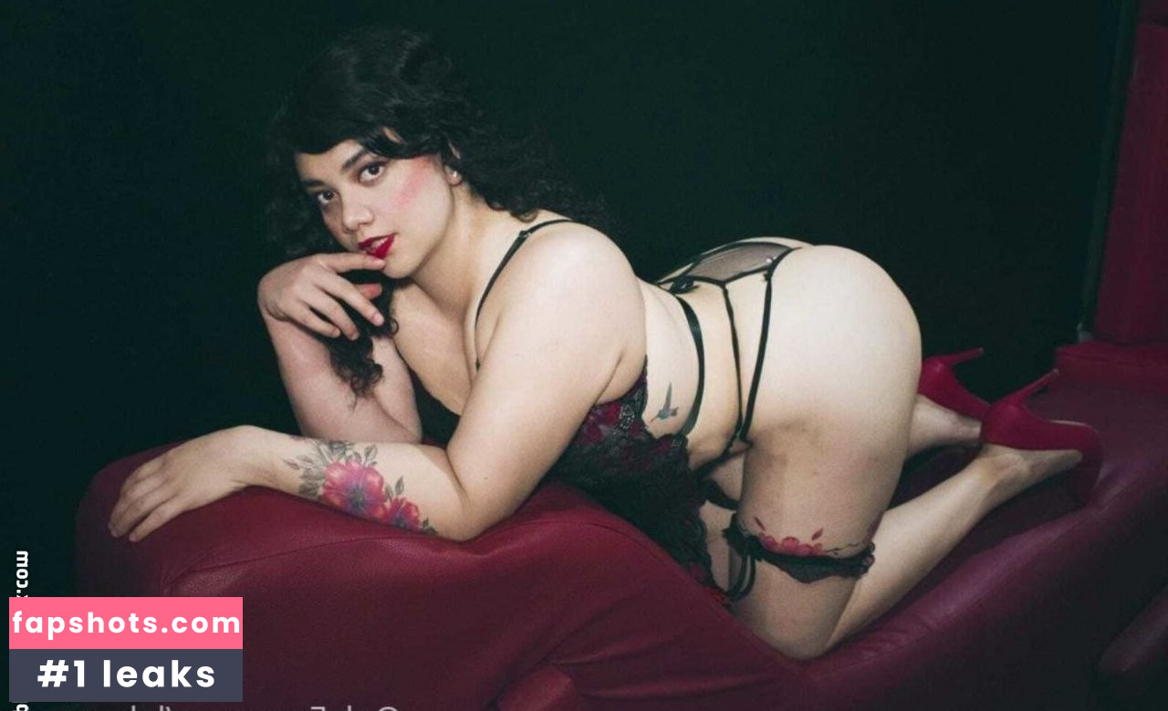 Karen Morales gallery photo #58