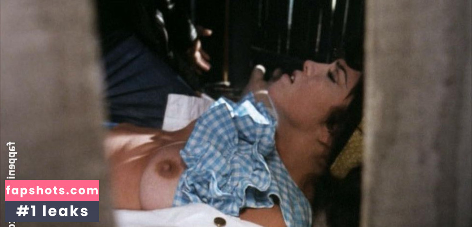 Karen Russell gallery photo #23