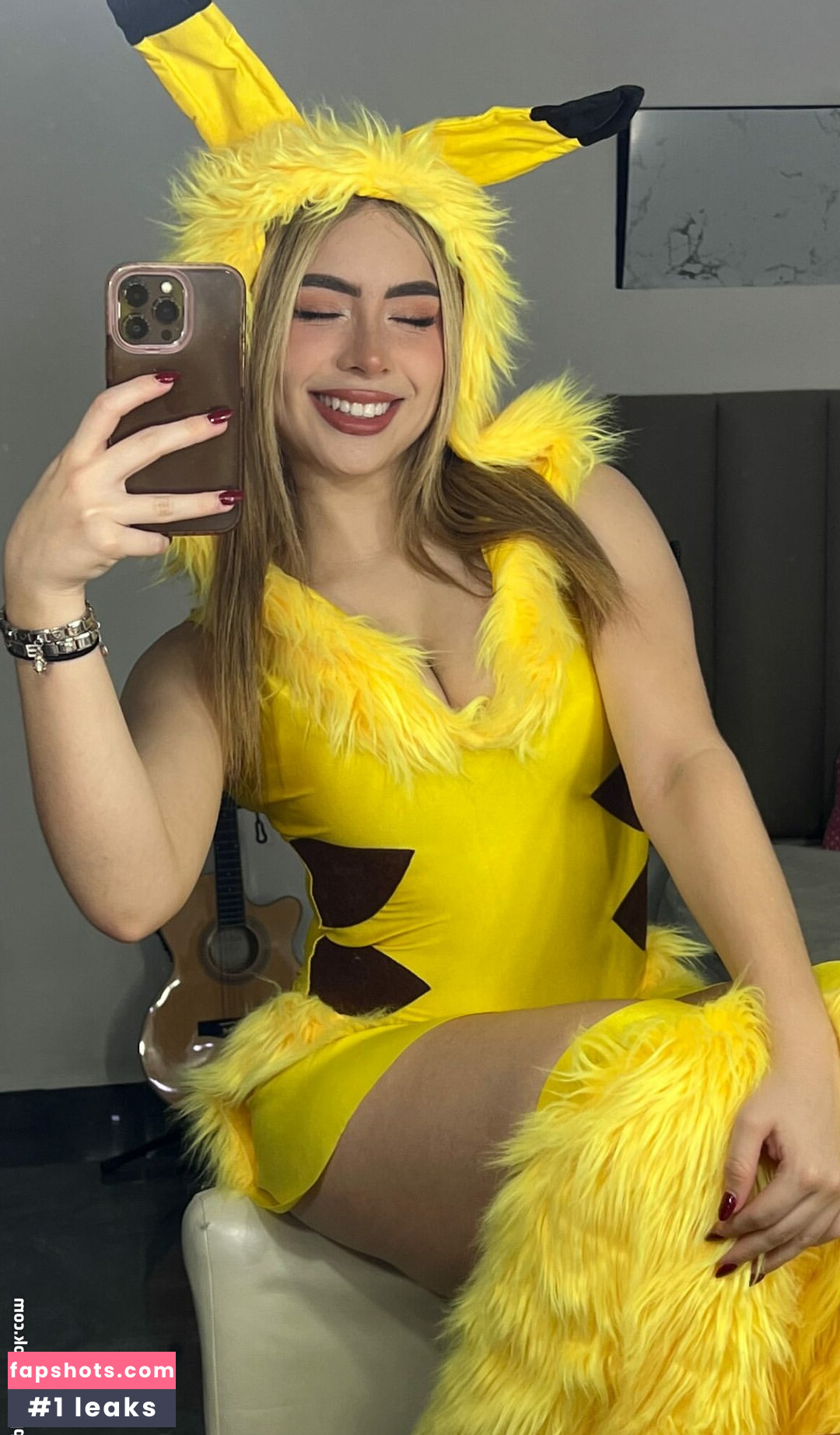 Karen Torres gallery photo #10