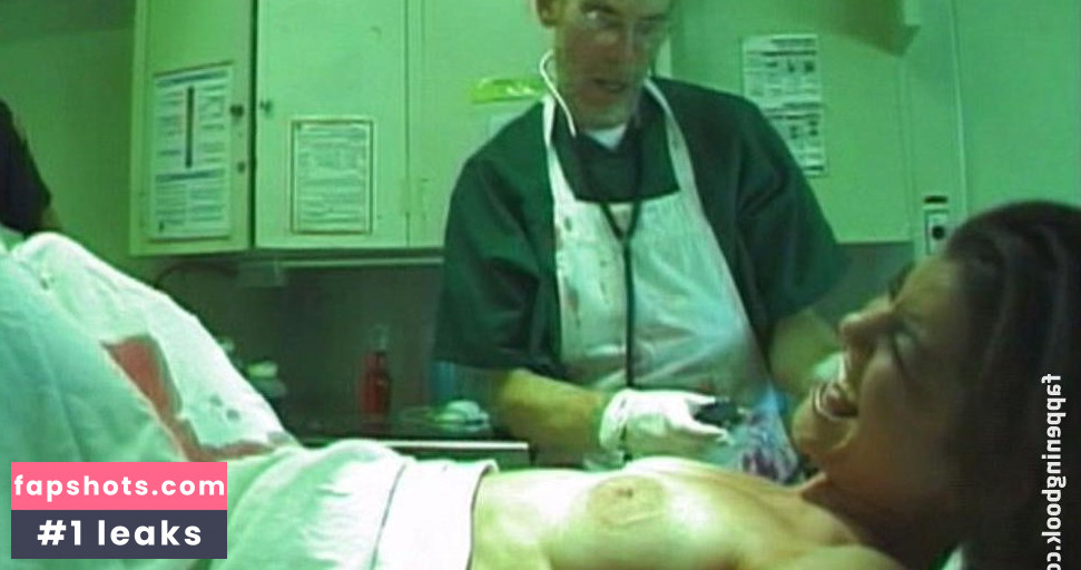 Kari Betizer gallery photo #2