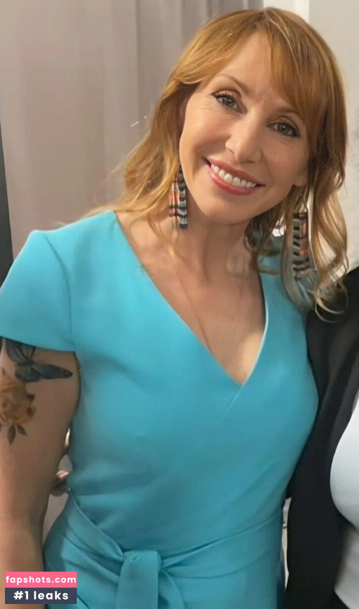 Kari Byron gallery photo #12