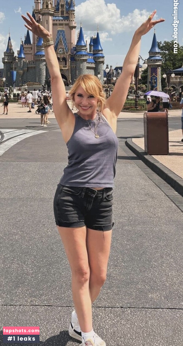 Kari Byron gallery photo #29