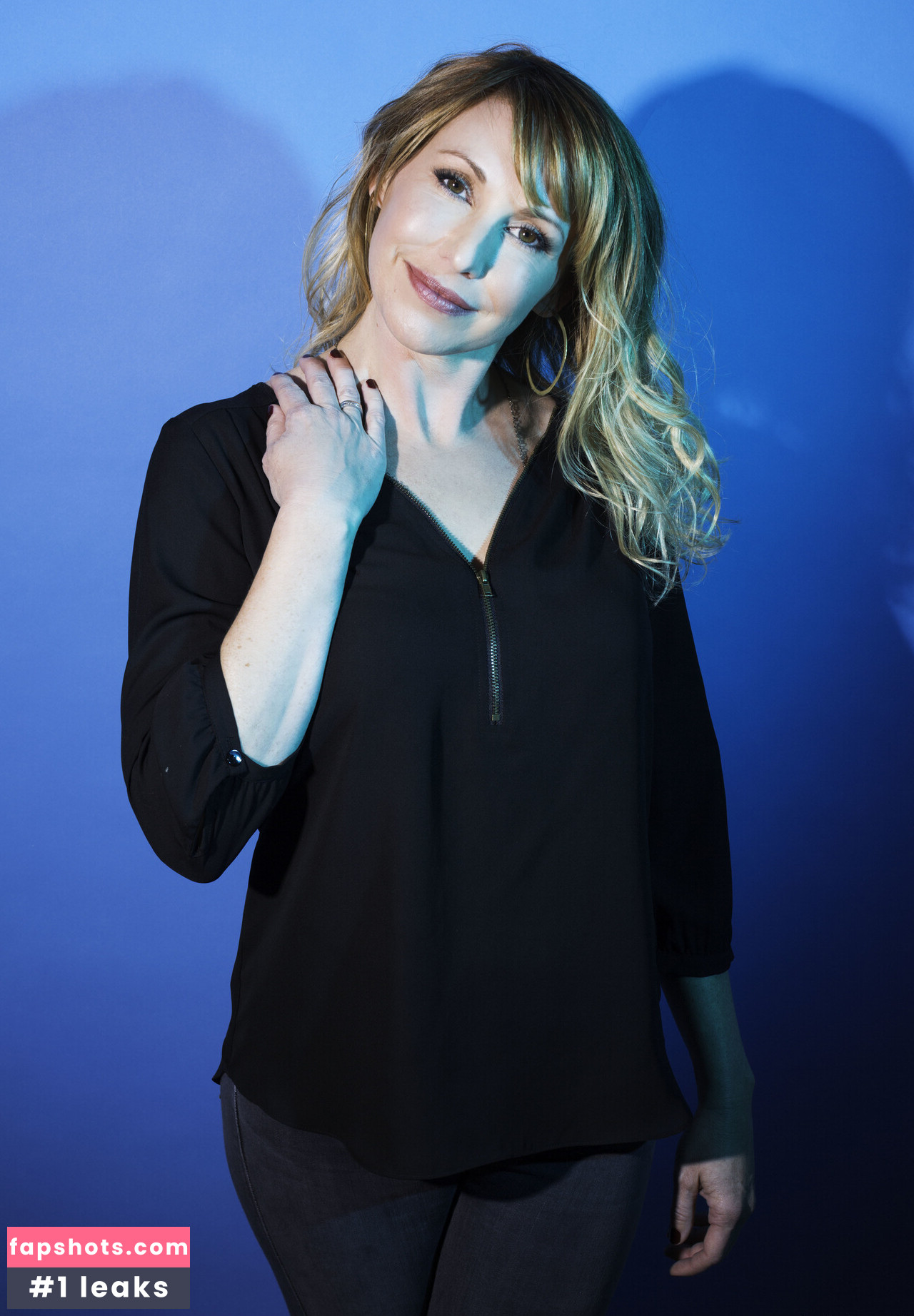 Kari Byron gallery photo #35