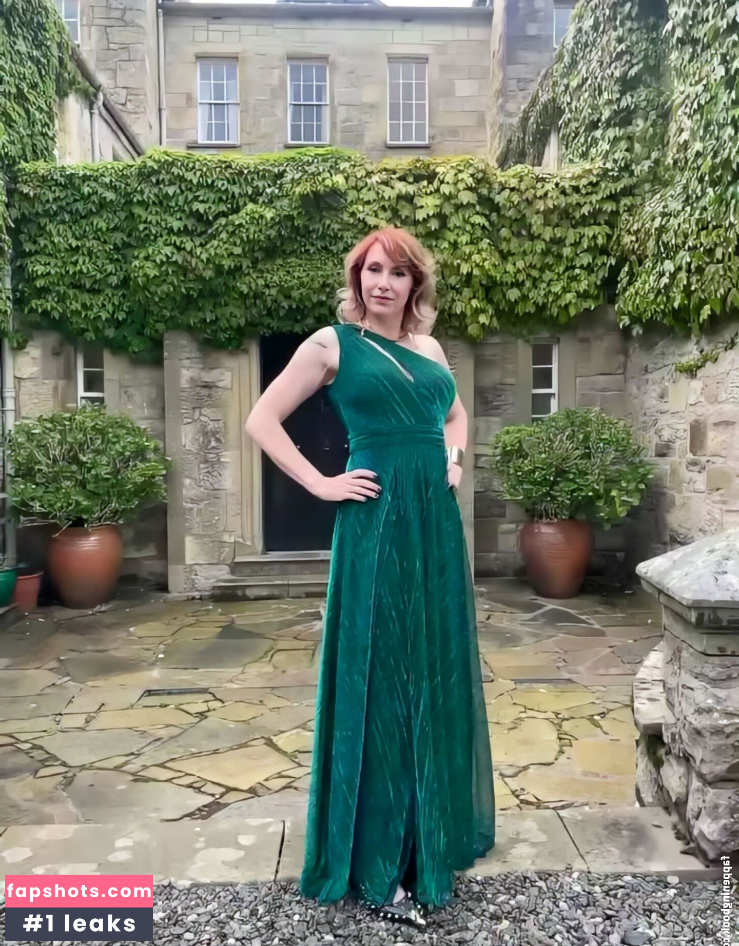 Kari Byron gallery photo #36