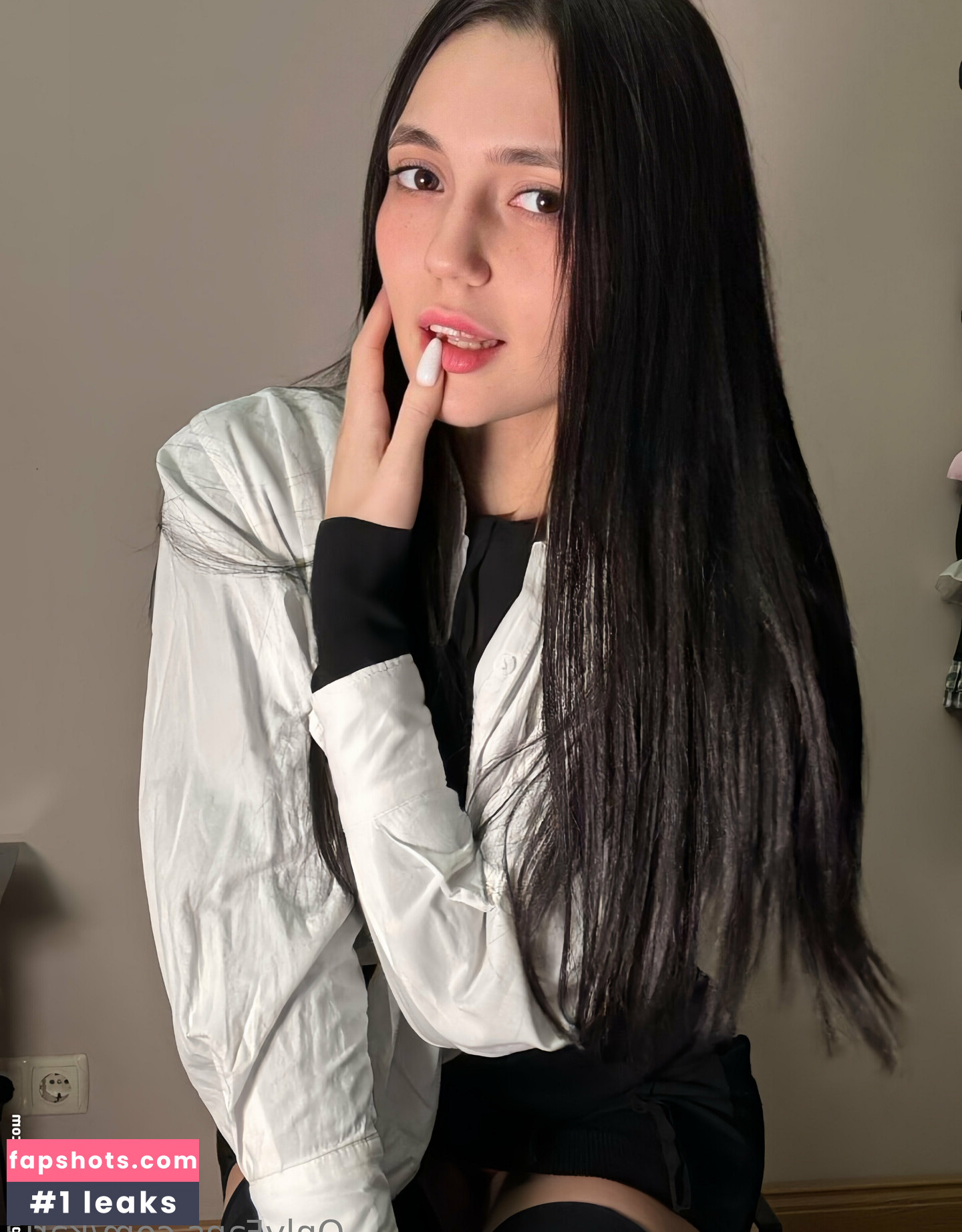 Kari.i gallery photo #43