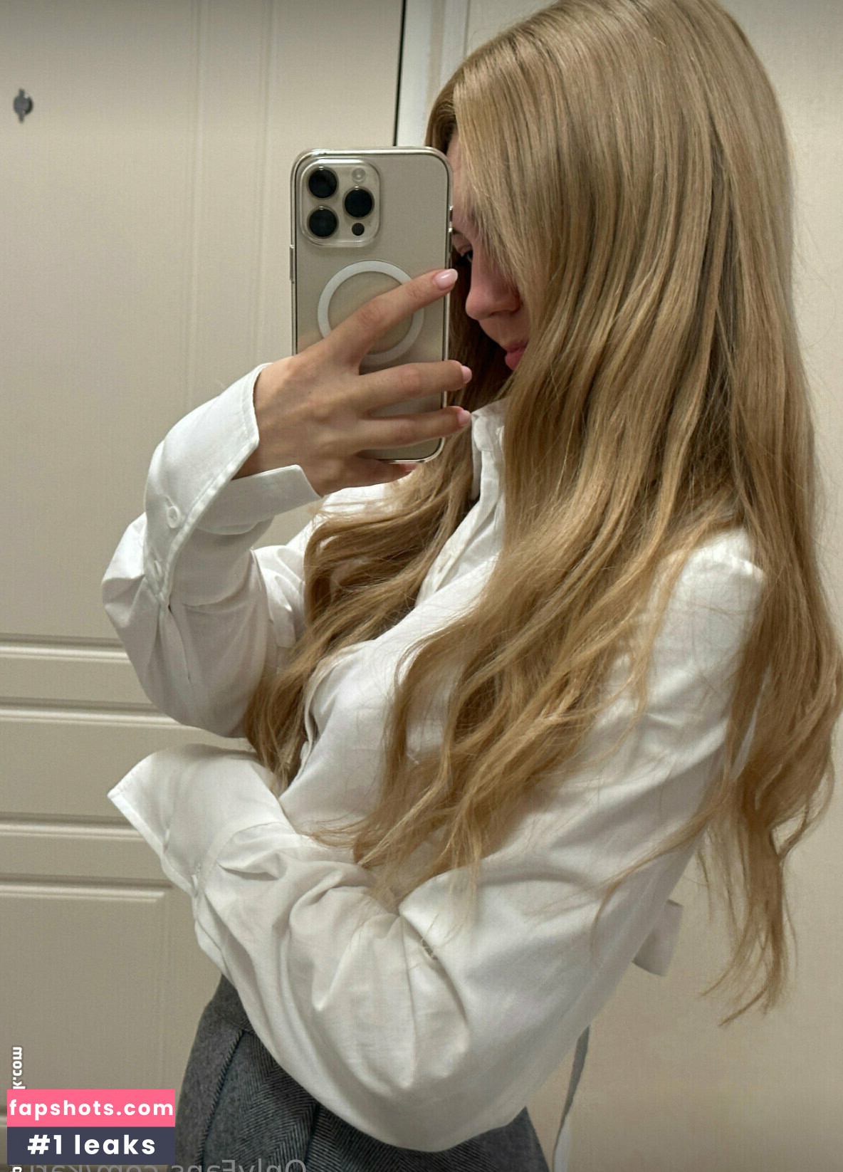 Kari.i gallery photo #58