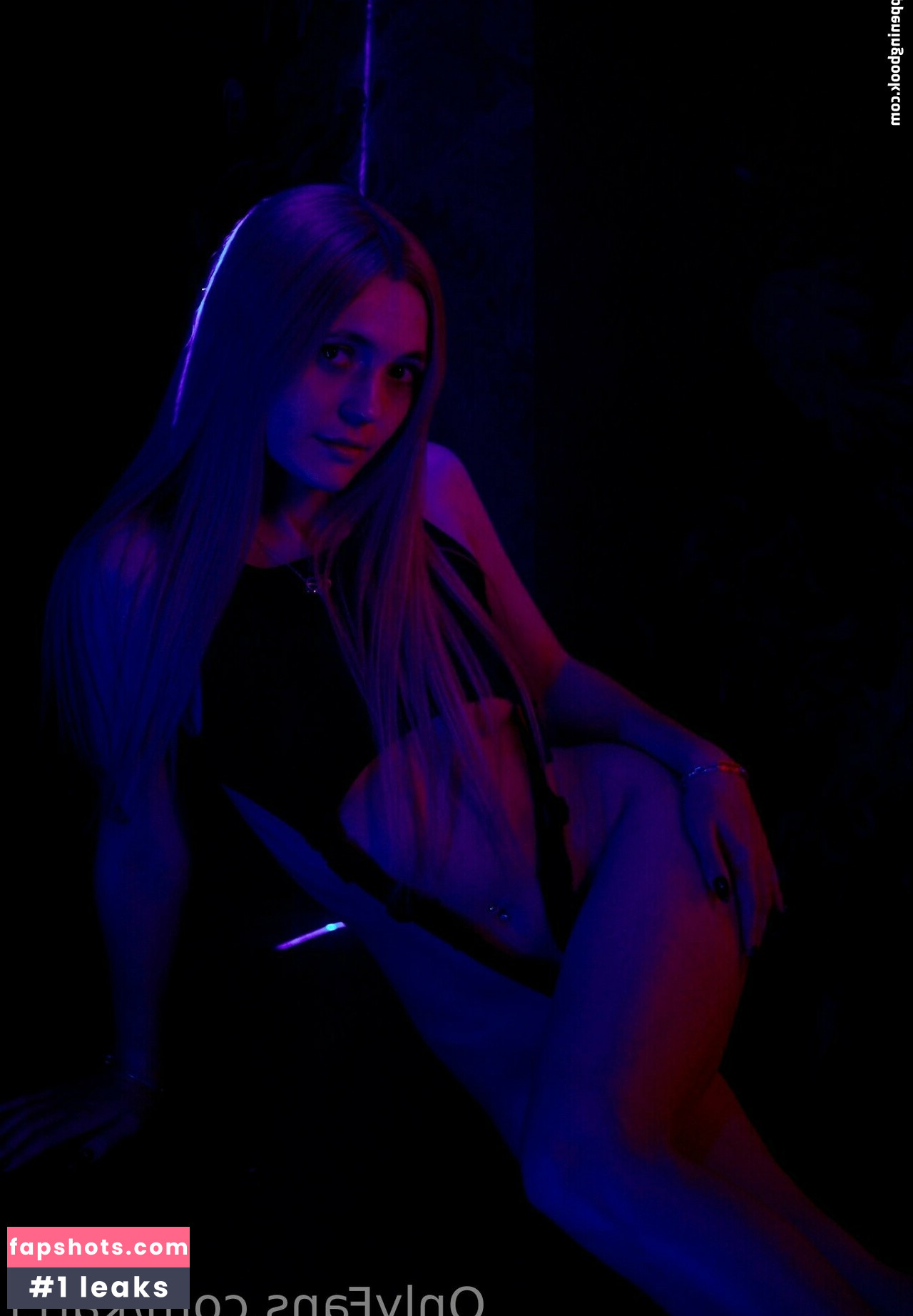 Kari.i gallery photo #63