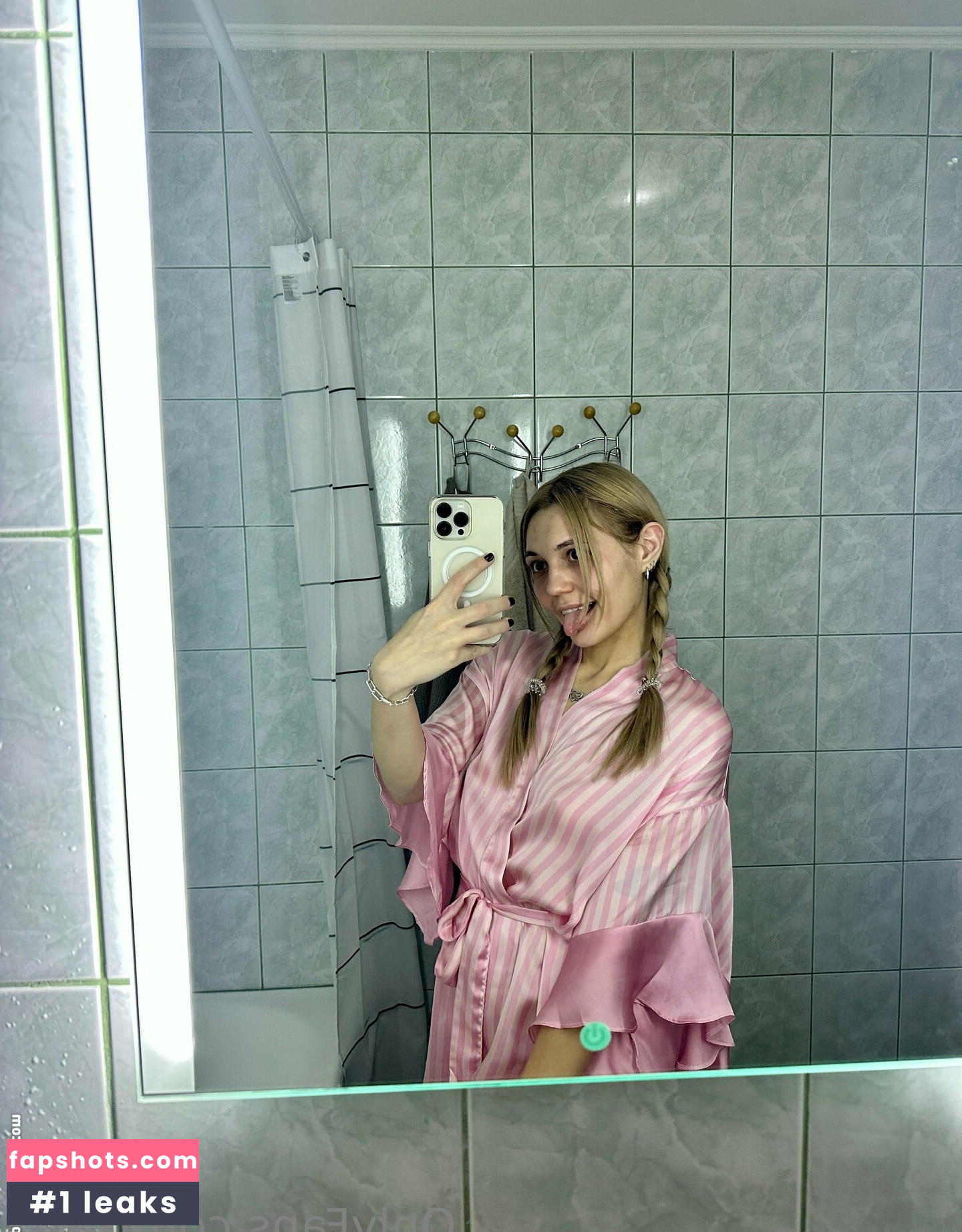 Kari.i gallery photo #95