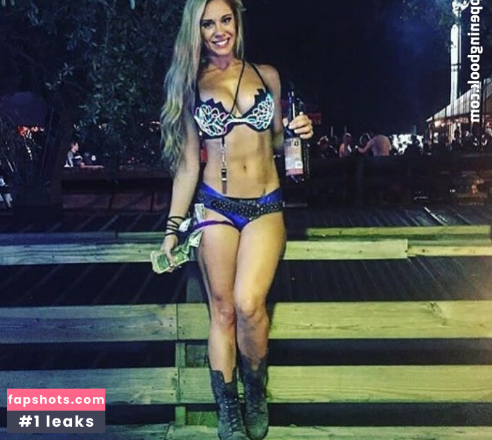 Karin Noelle gallery photo #2