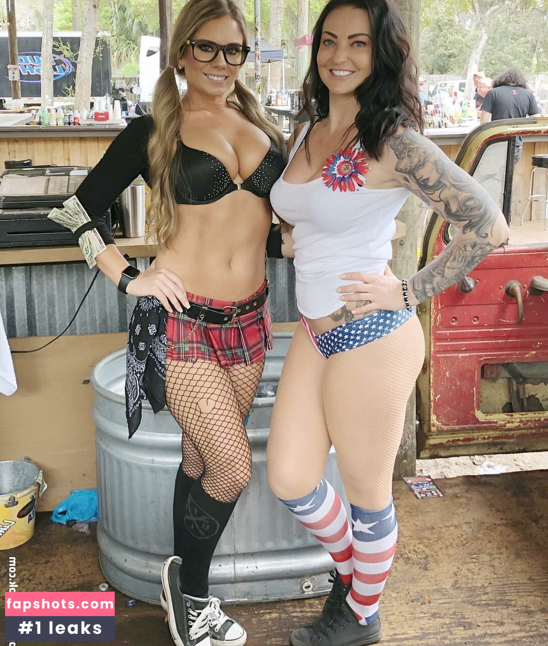 Karin Noelle gallery photo #5