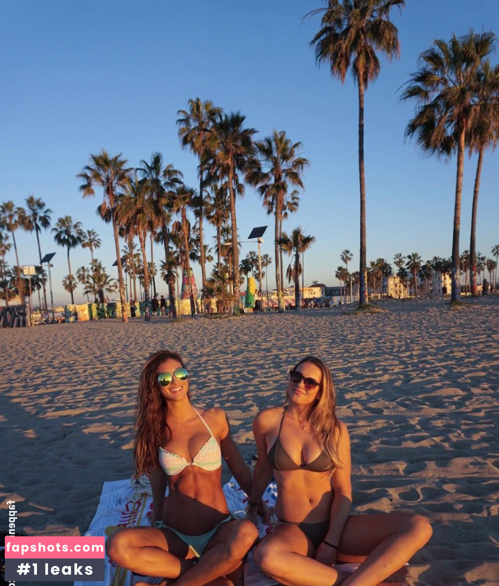 Karina Elle gallery photo #74