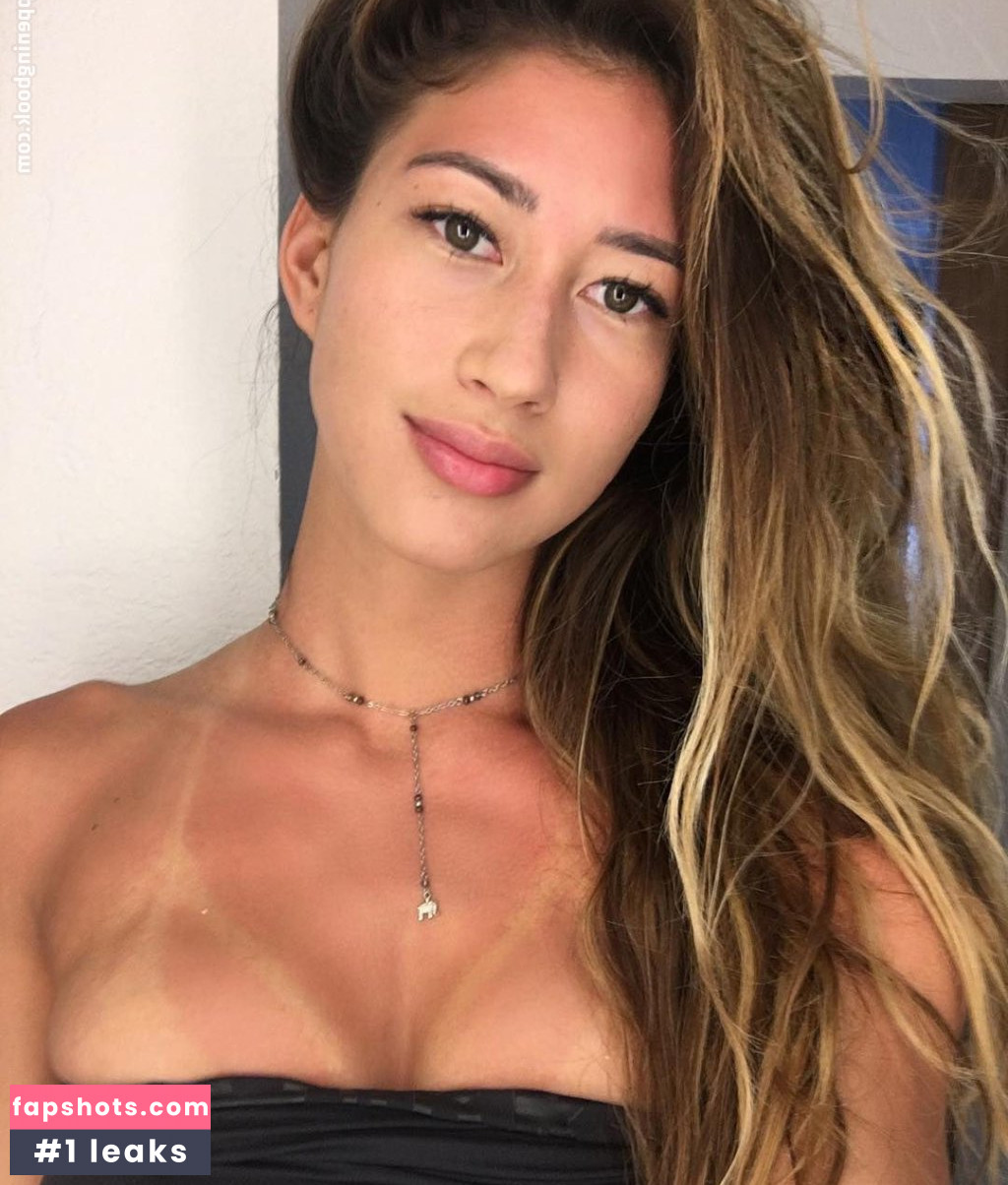 Karina Elle gallery photo #85