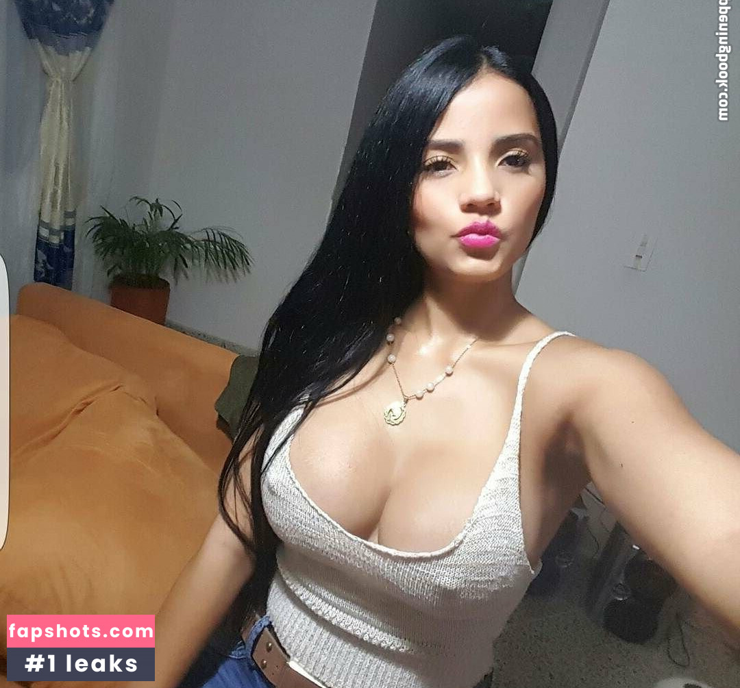 Karina García gallery photo #10